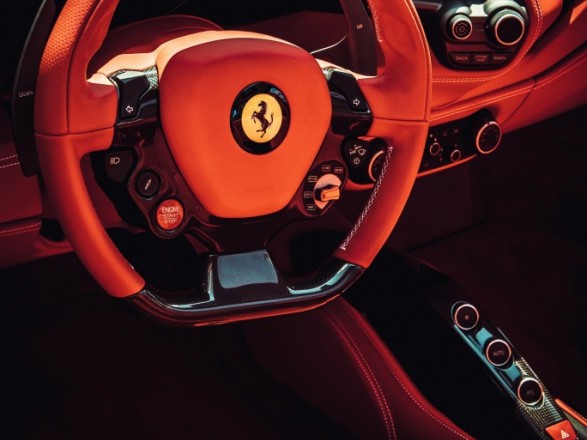 Ali preprodaja vozil Ferrari Testarossa in njihovih nadomestnih delov pomeni resnično in dejansko uporabo (»genuine use«) znamke Testarossa ?